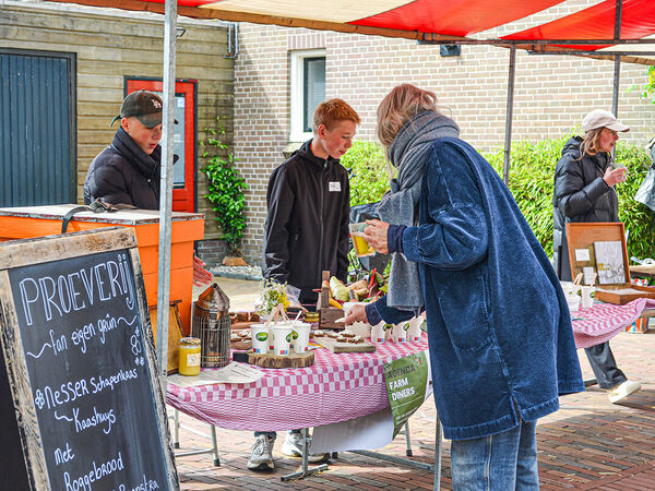 agl-reuzedei-markt-kbergen0044